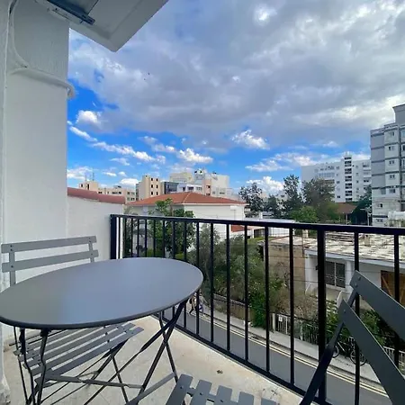 Cozy 1 Bdr In Nicosia Center - Aiantos Apartment